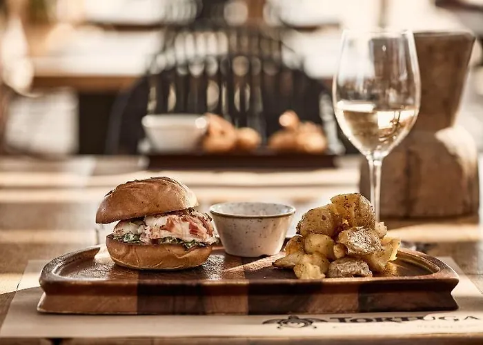 Naxian On The (adults Only) Szálloda 3*