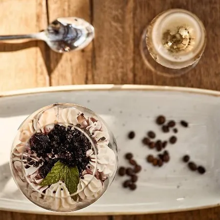 Naxian On The (adults Only) Hotell 3*
